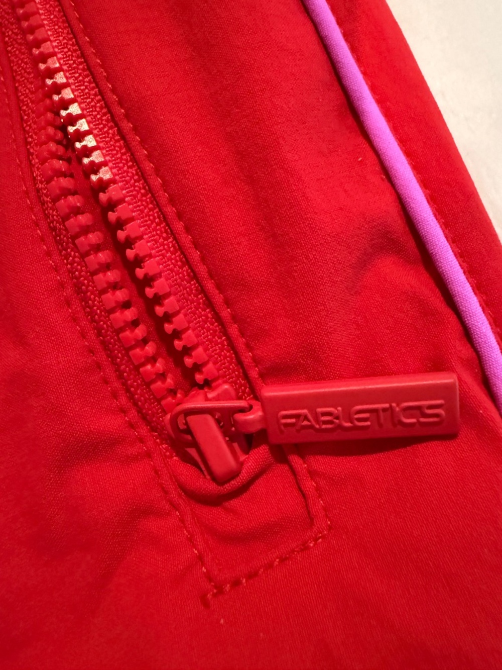NWT Fabletics Relay Track Jogger Pants Red Size M Zip Ankle MSRP $89.95 - Picture 14 of 16
